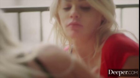 Красотка спалила нигера на измене и присоединилась к сексу втроем